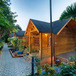 Eterno Camellia & Elettaria With Pool Munnar